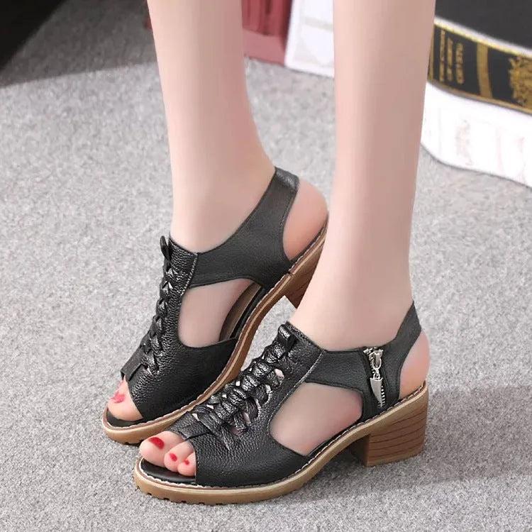 Women's retro sandals with side zipper and mid-height heel in pure colours