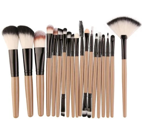 MAANGE 18 piece professional make-up brush set with fan-shaped cosmetic tool