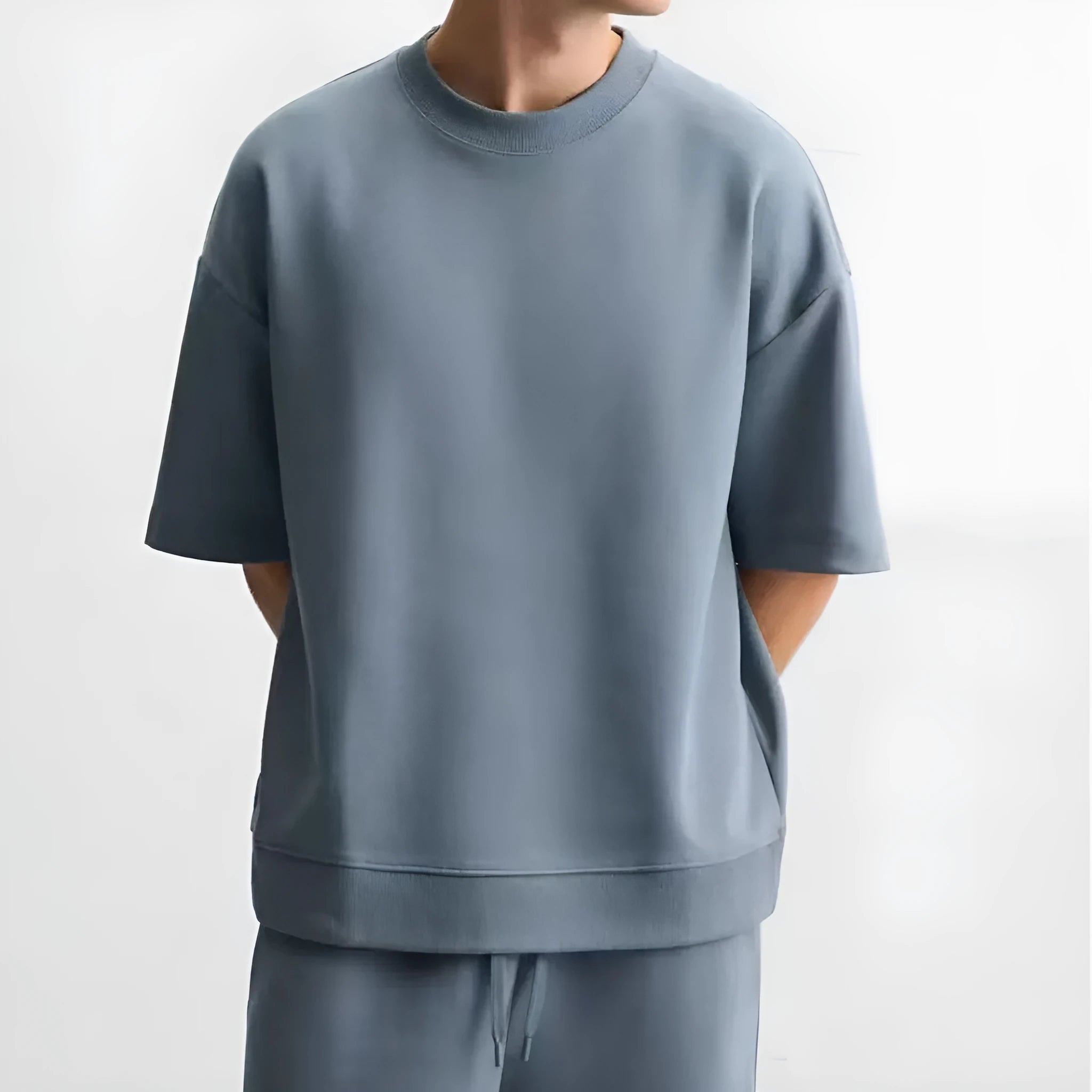 Short sleeve top and matching shorts set with double-sided cloth texture in urban style