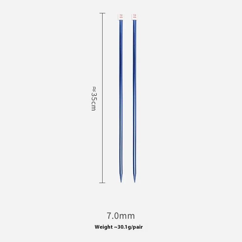 Set of lengthened crochet hooks with protective caps in sizes from 2.0mm to 10.0mm.