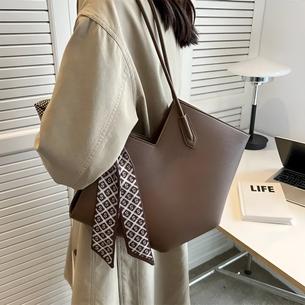 Women's large capacity PU shoulder bag in horizontal square shape with eight colour options