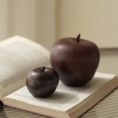 Ceramic retro Chinese style simulation apple ornament for desk decoration