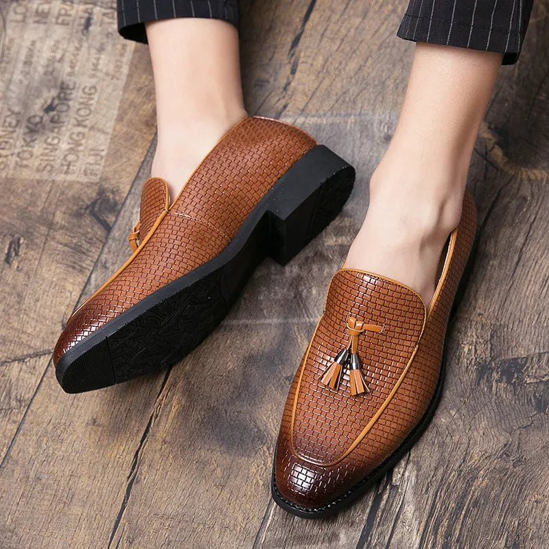 Men's black slip on shoes with pointed toe and tassel decoration for business style
