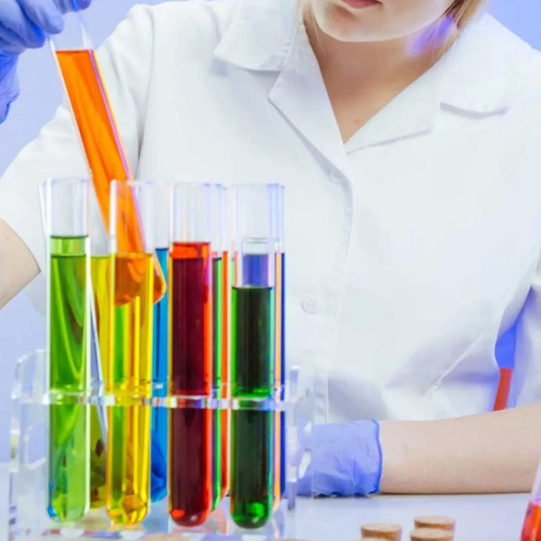 Chlorine dioxide test paper bottle with 50 strips for waste water concentration detection