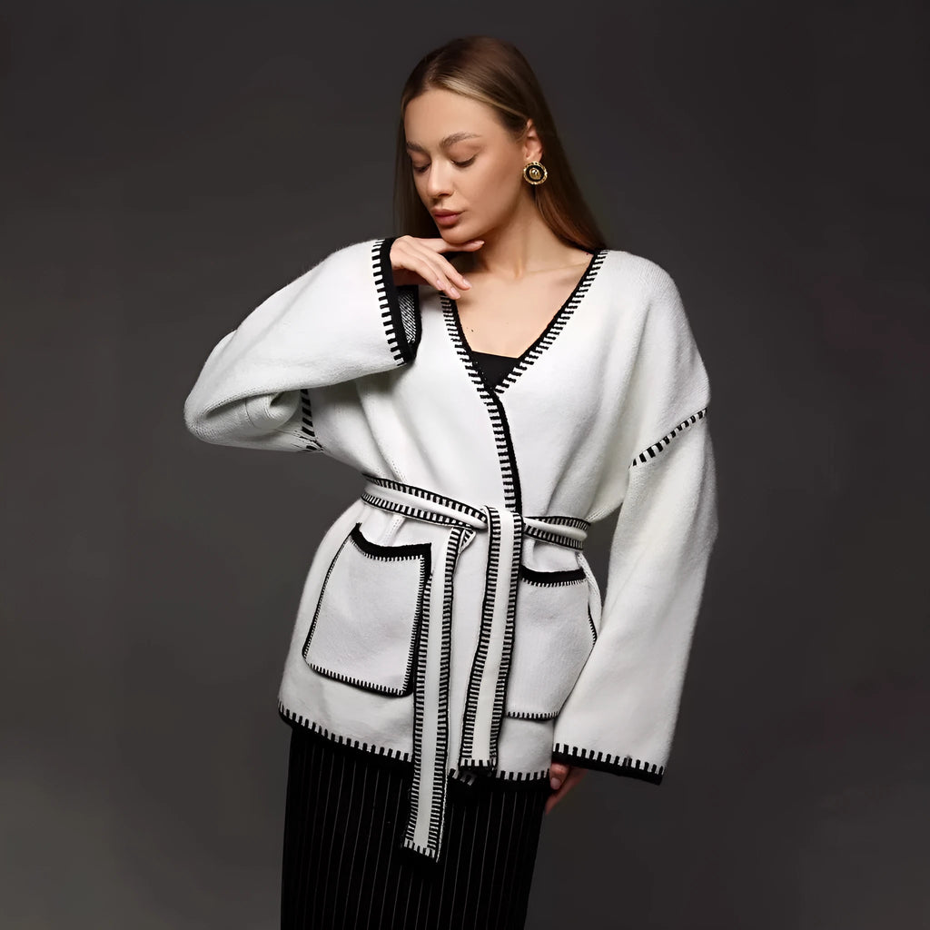 Loose mid-length knitted cardigan with lace-up front closure in cotton imitation cashmere fabric