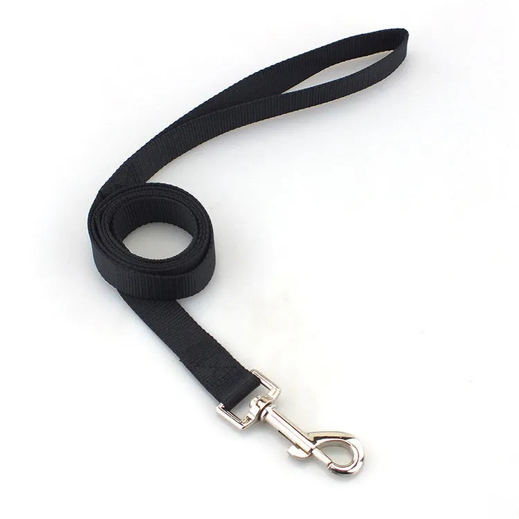 Solid colour nylon dog rope leash showing four width options and multiple colour choices for pet control