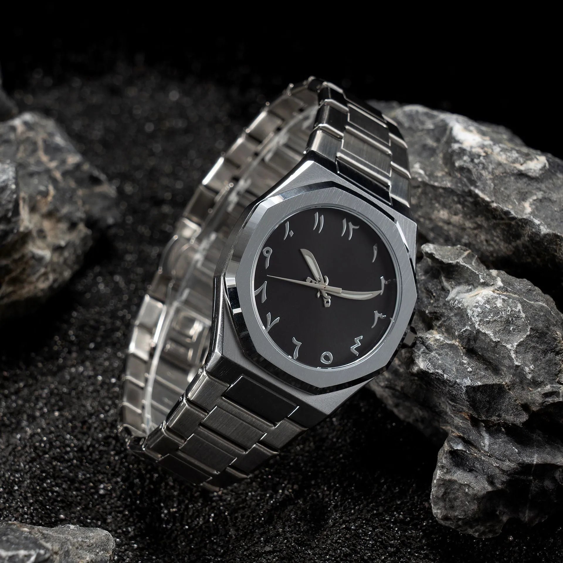 Men's stainless steel quartz watch with business casual design on a wrist, showing 10mm thickness