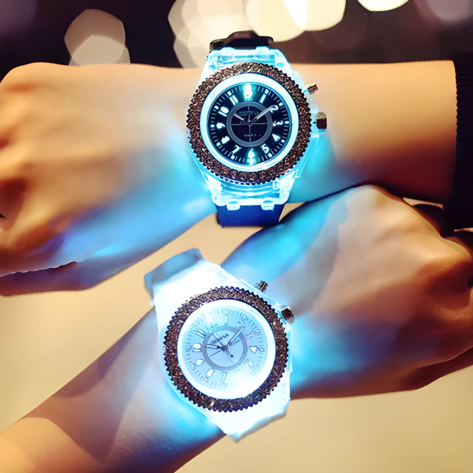 Women's LED luminous quartz watch with 43mm round dial and silicone strap