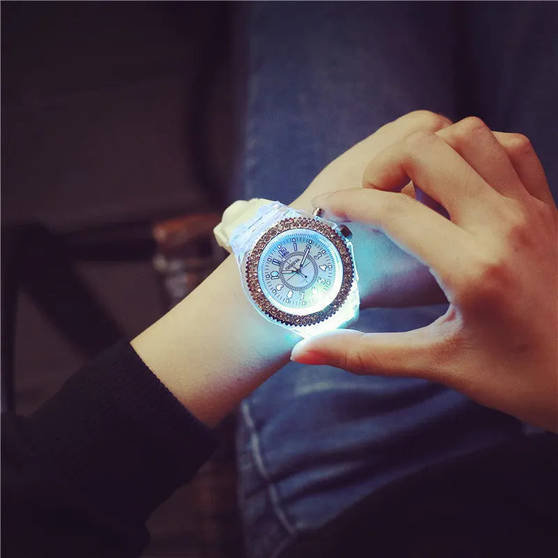 Women's LED luminous quartz watch with 43mm round dial and silicone strap