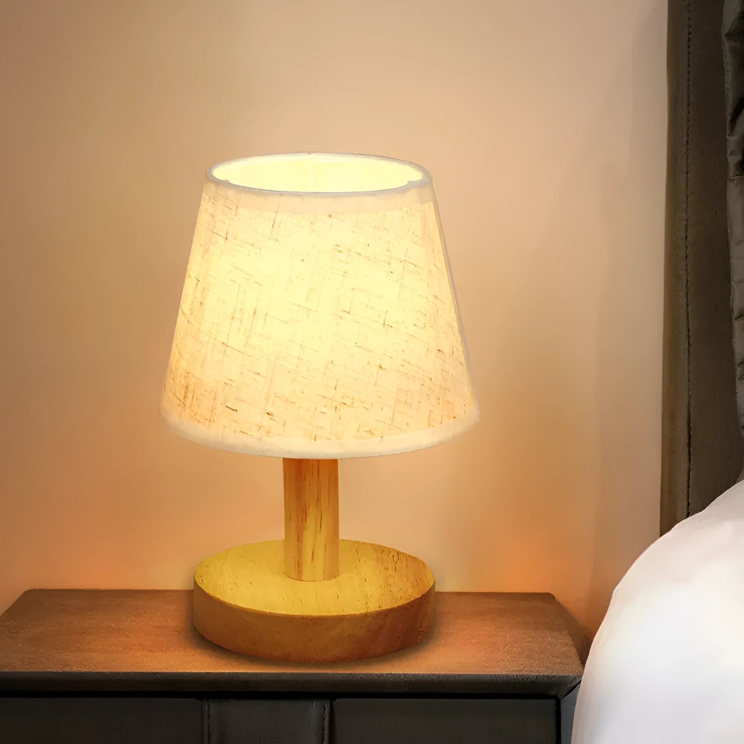 Korean style vintage pleated table lamp with jute linen shade and bamboo holder