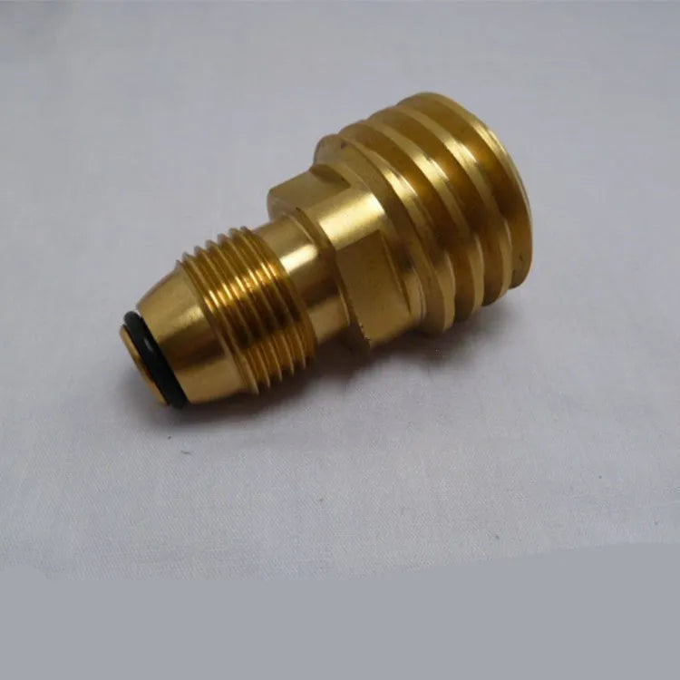 Gold-coloured brass gas adapter with tapered external threads for 7mm gas connections
