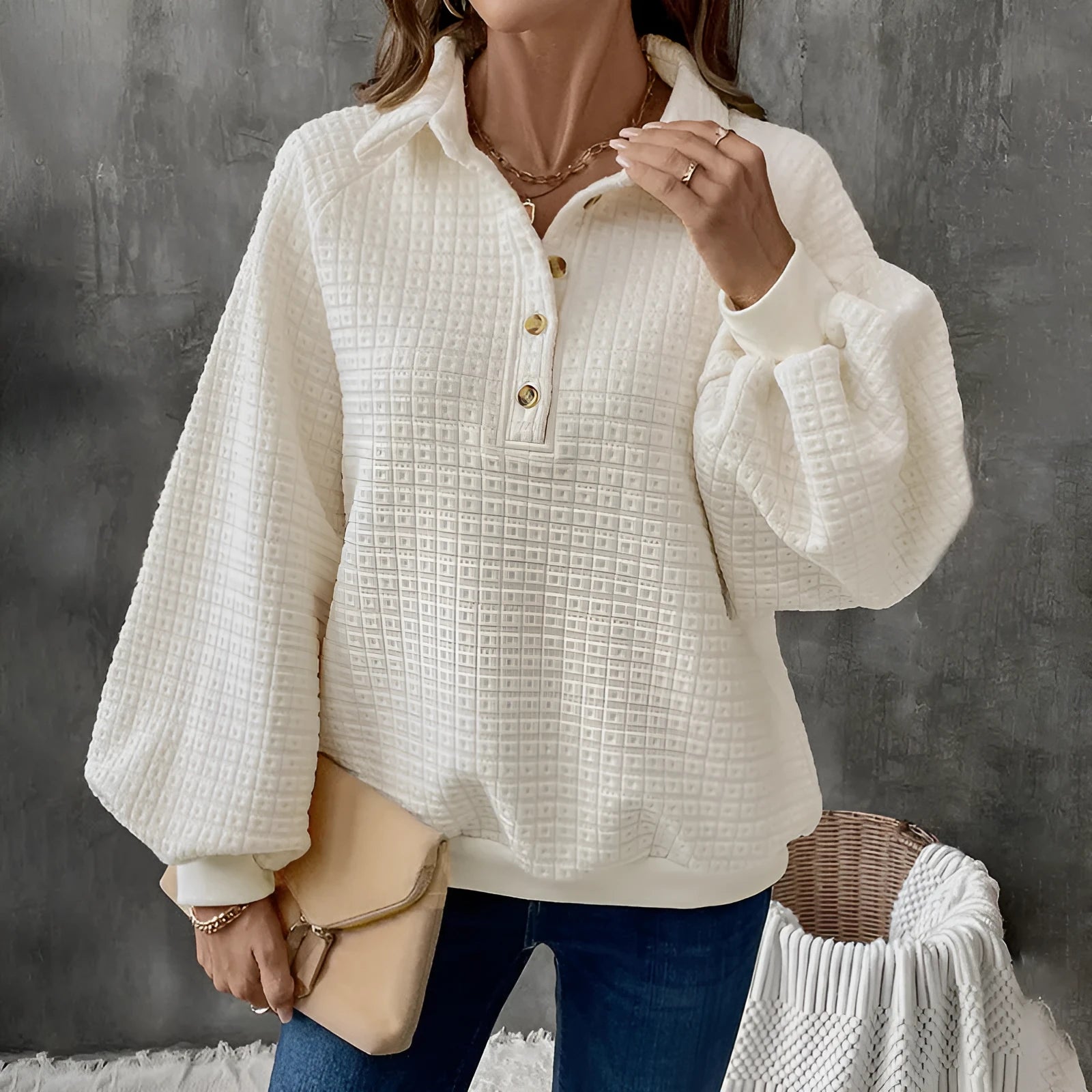 Women's milky white beige polo collar pullover sweater made of thickened polyester fabric