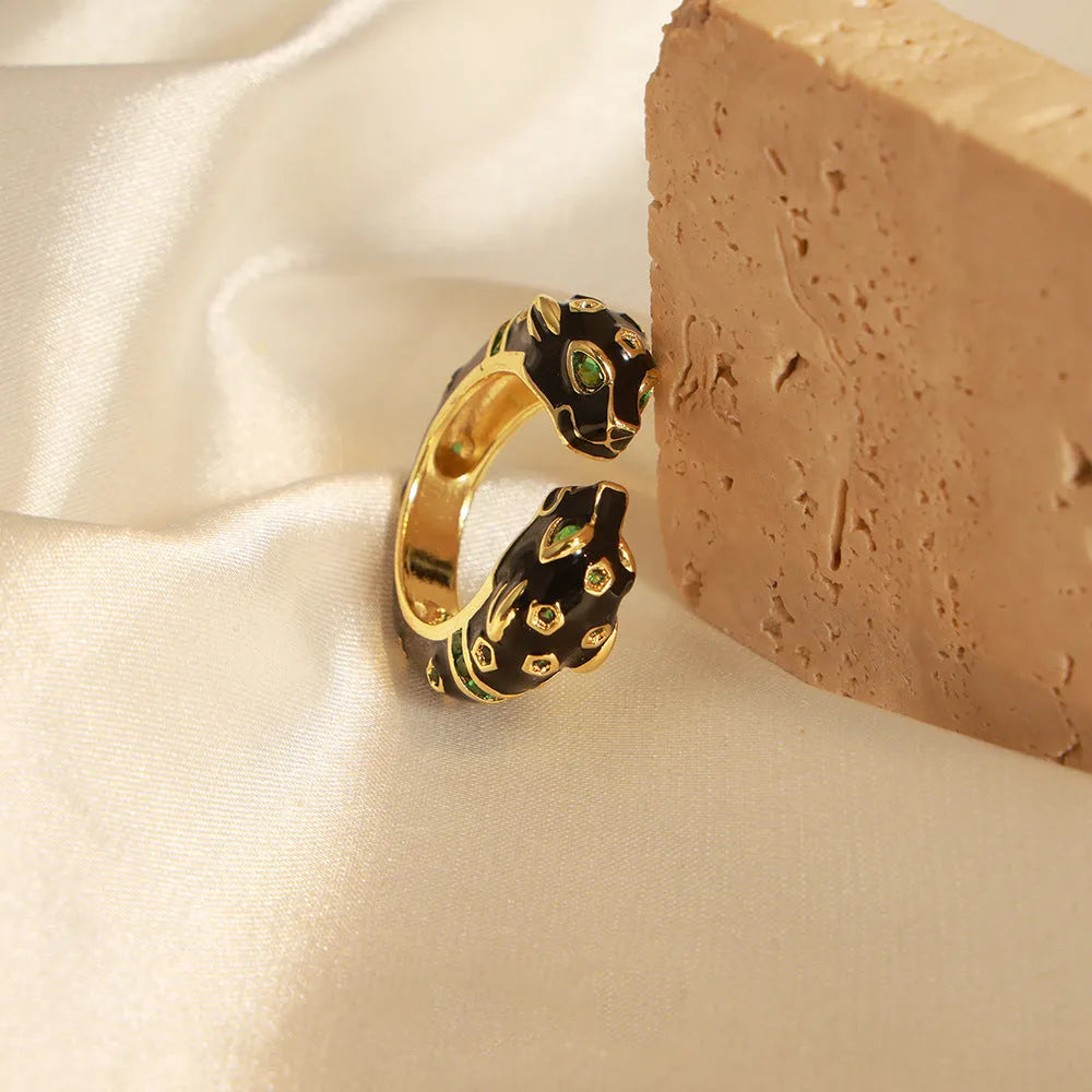 Women's geometric open ring with black cheetah animal pattern, size no.7 copper construction