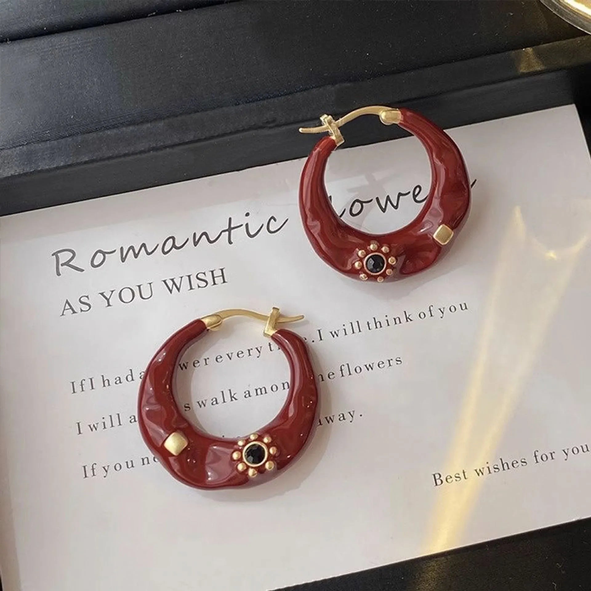 Hong Kong style retro alloy ear studs with rhinestone decoration in black and red colours