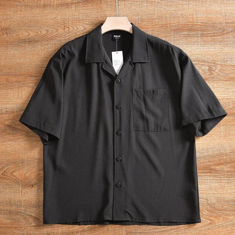 Men's loose-fit lightweight short sleeve shirt in solid colour, shown in Army Green.