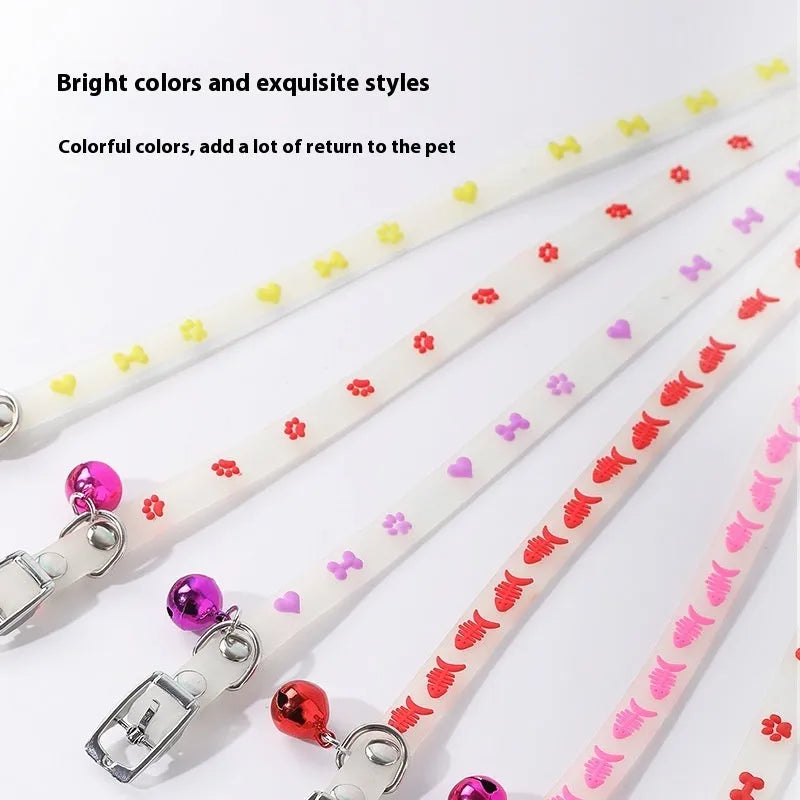 Meow Xinbao luminous cat collar with silicone chain, metal bell, and night-time glow feature