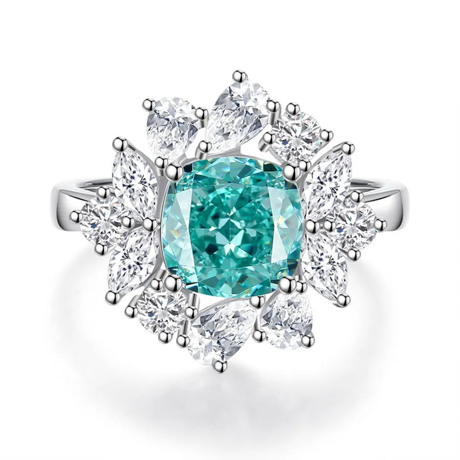 Geometric women's S925 silver ring with an elliptical emerald and Palaibahao high-carbon diamond inlay.