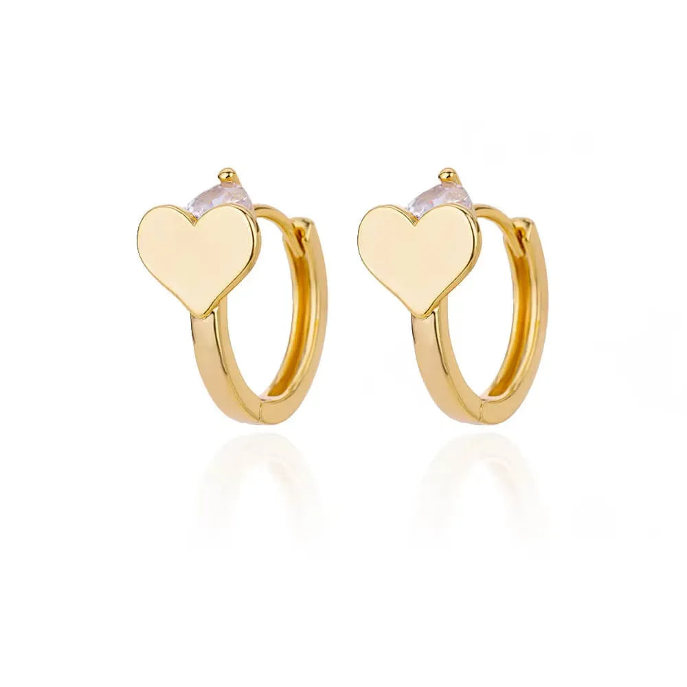 Simple zircon heart-shaped ear studs with titanium steel construction and 18K gold-plated ear clips
