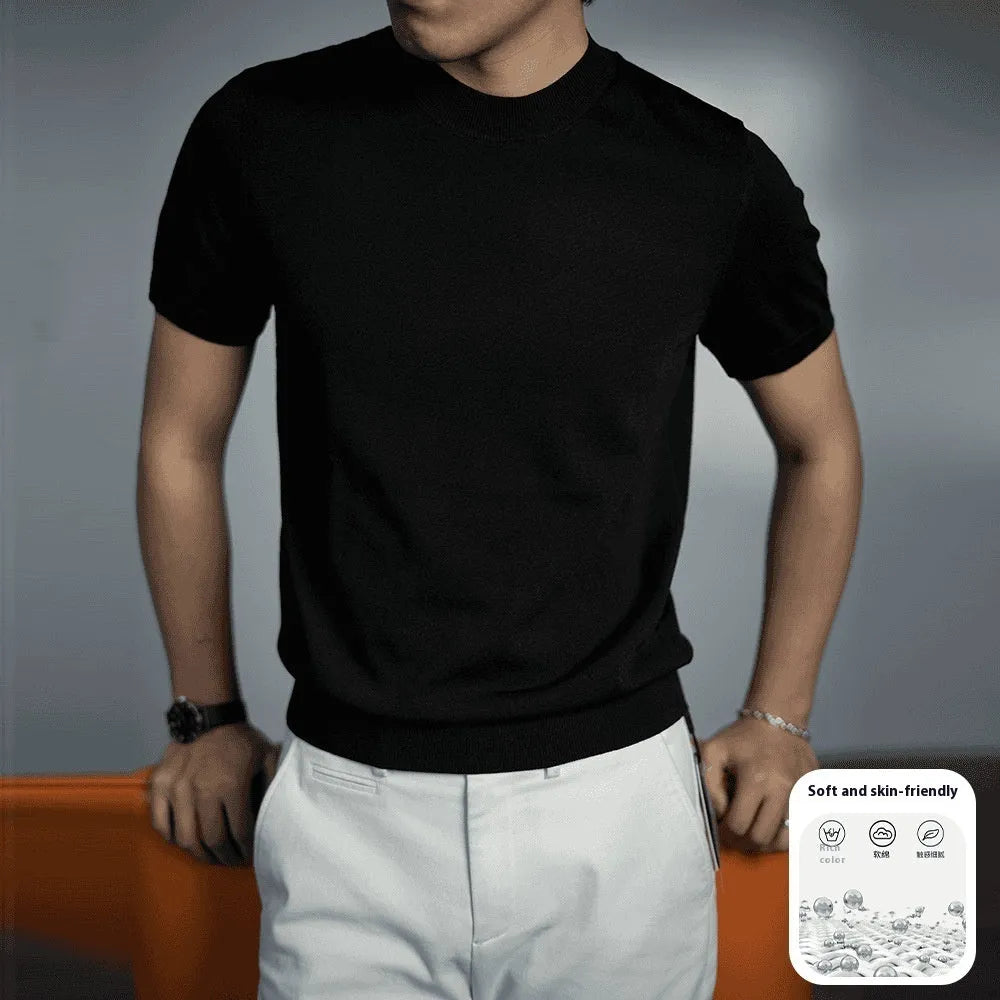 Men's knitted T-shirt in solid colours with round neck and short sleeves on size chart background