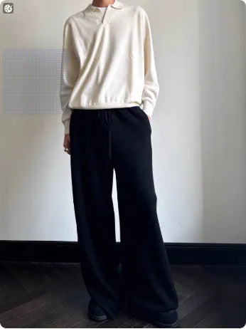 Pure wool POLO sweater with lapel collar in loose fit, shown in milky white and navy blue colour options