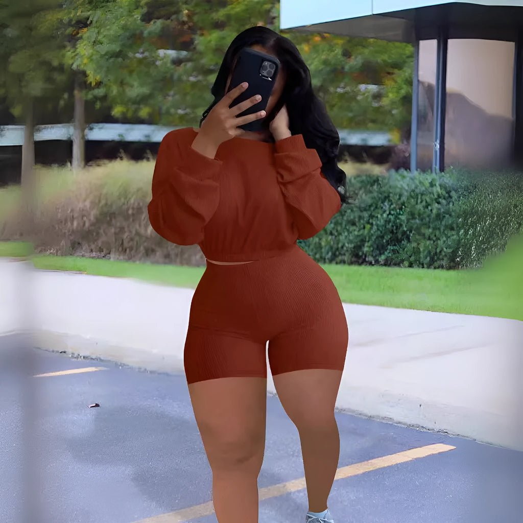 Sunken stripe pattern off-the-shoulder long sleeve top and shorts two-piece set