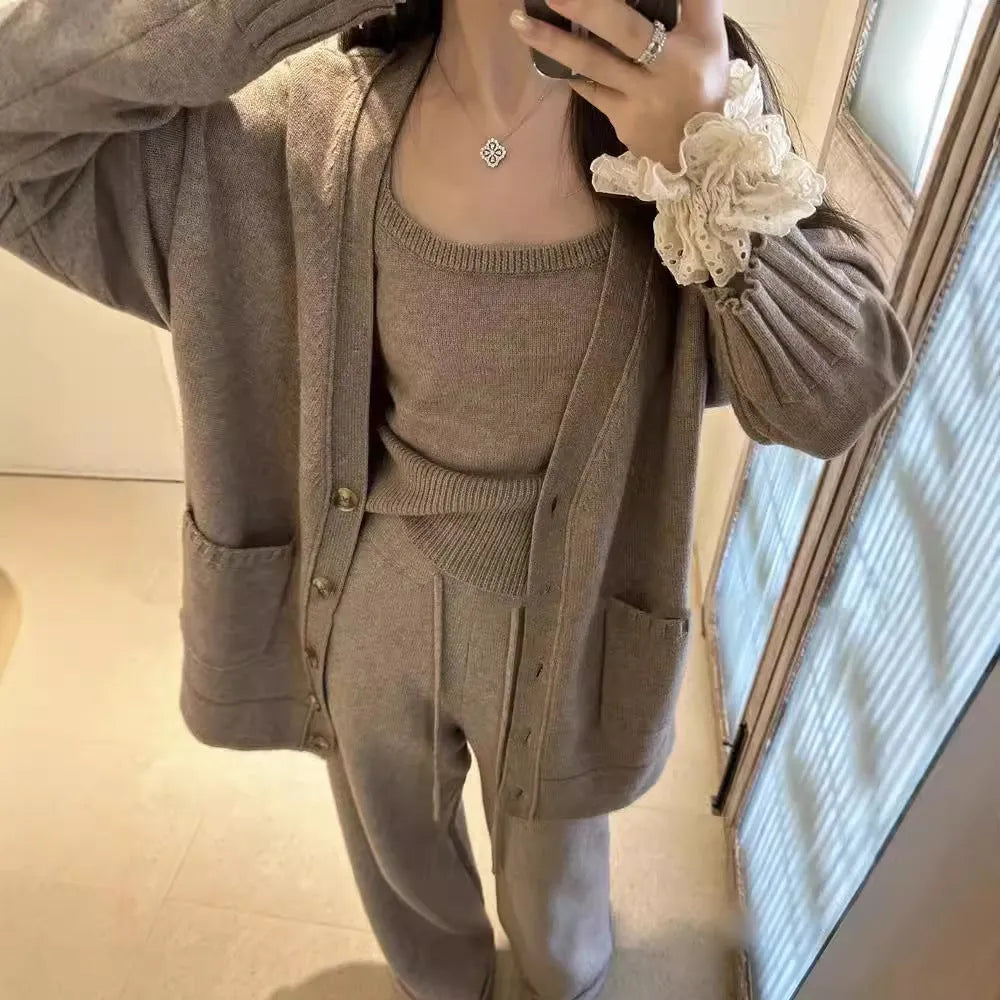 Women's knit cardigan suspender pants three-piece set in wool blend fabric, loose fit casual styling