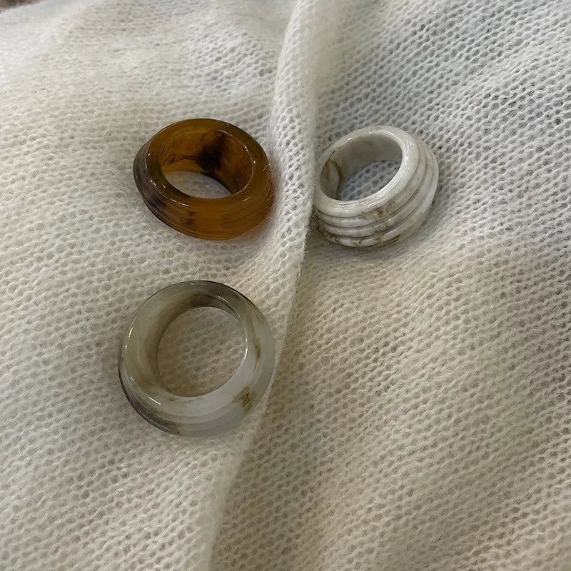 Resin geometric ring with irregular wide band in Chinese style design
