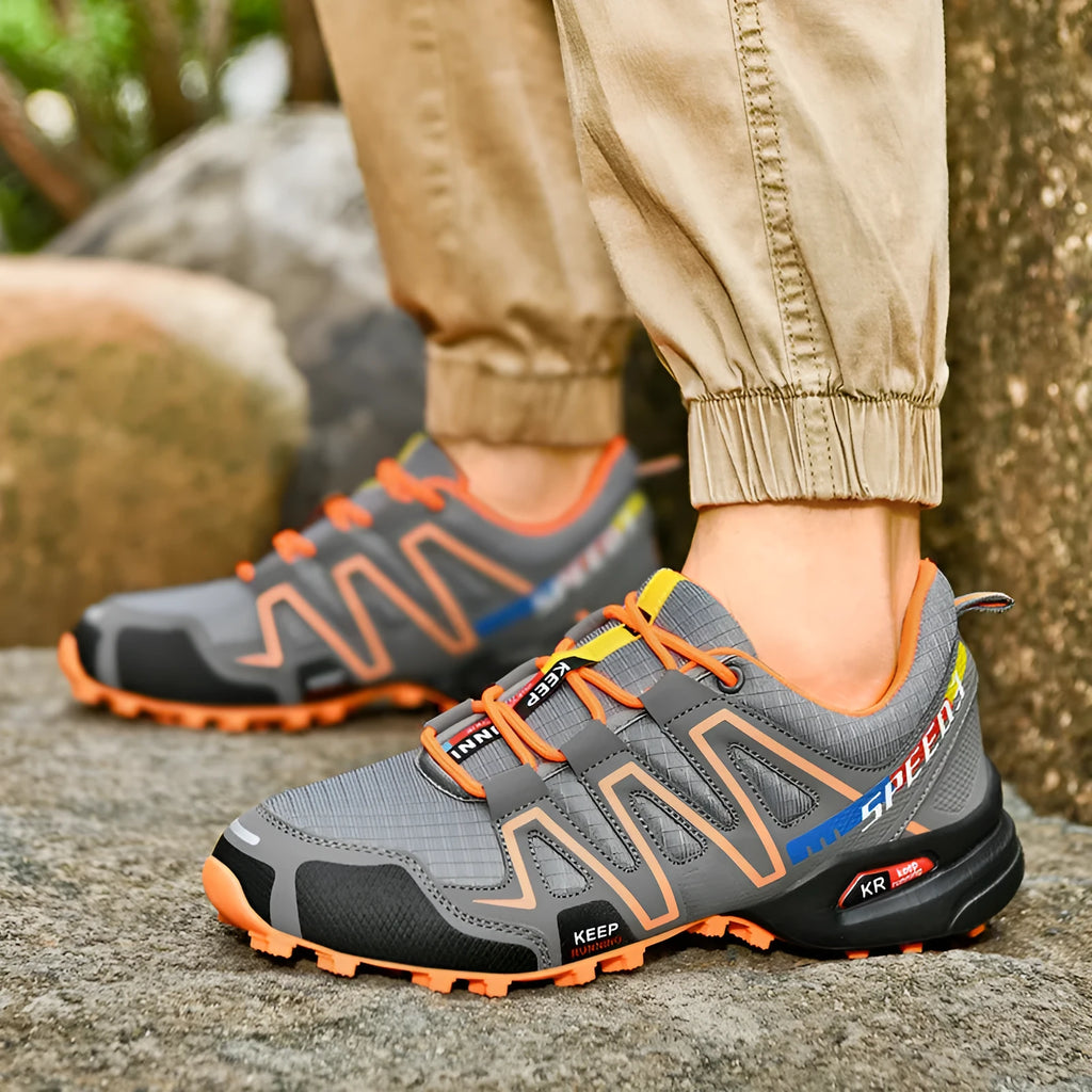 Plus size men's casual running shoes in synthetic leather with mesh lining and rubber sole