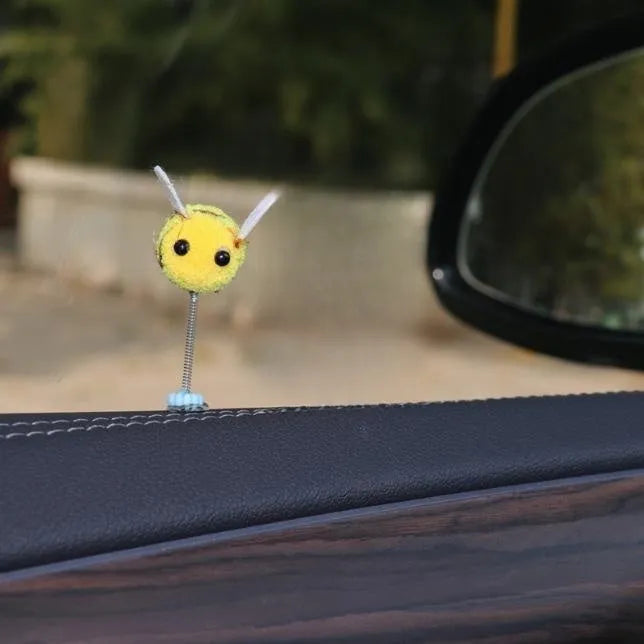 Small yellow and black cartoon bee car decoration with fur ball material, 3x3cm size