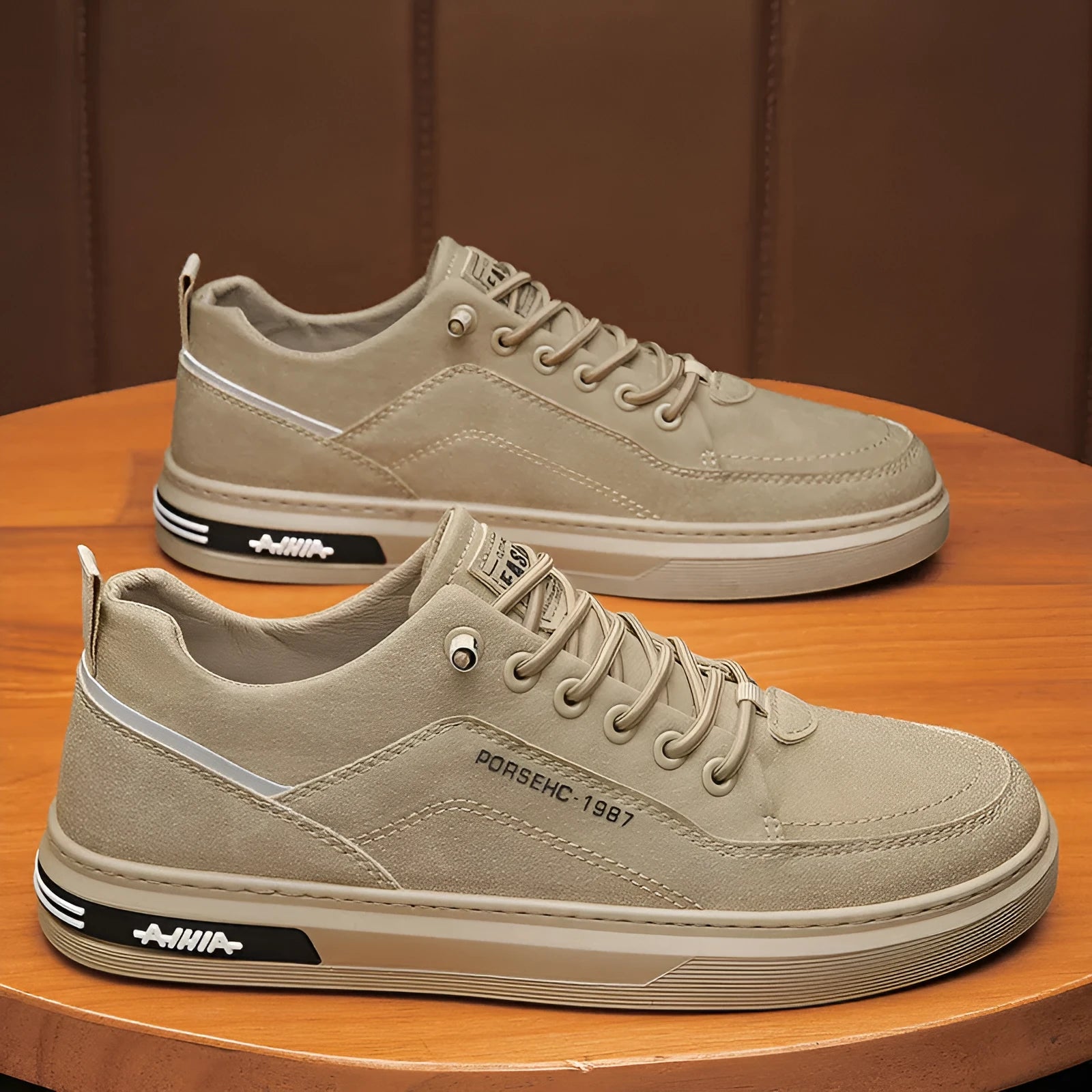 Men's waterproof work shoes in khaki colour with round toe and non-slip rubber soles