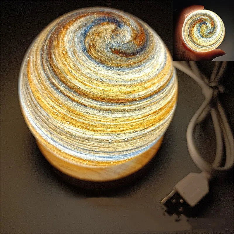 Planet-themed USB plug-in night light with three-colour dimming on a base, showing 80x90mm size.