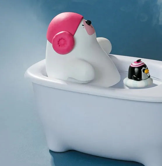 White USB air humidifier and scent diffuser with 550ml tank on a desk