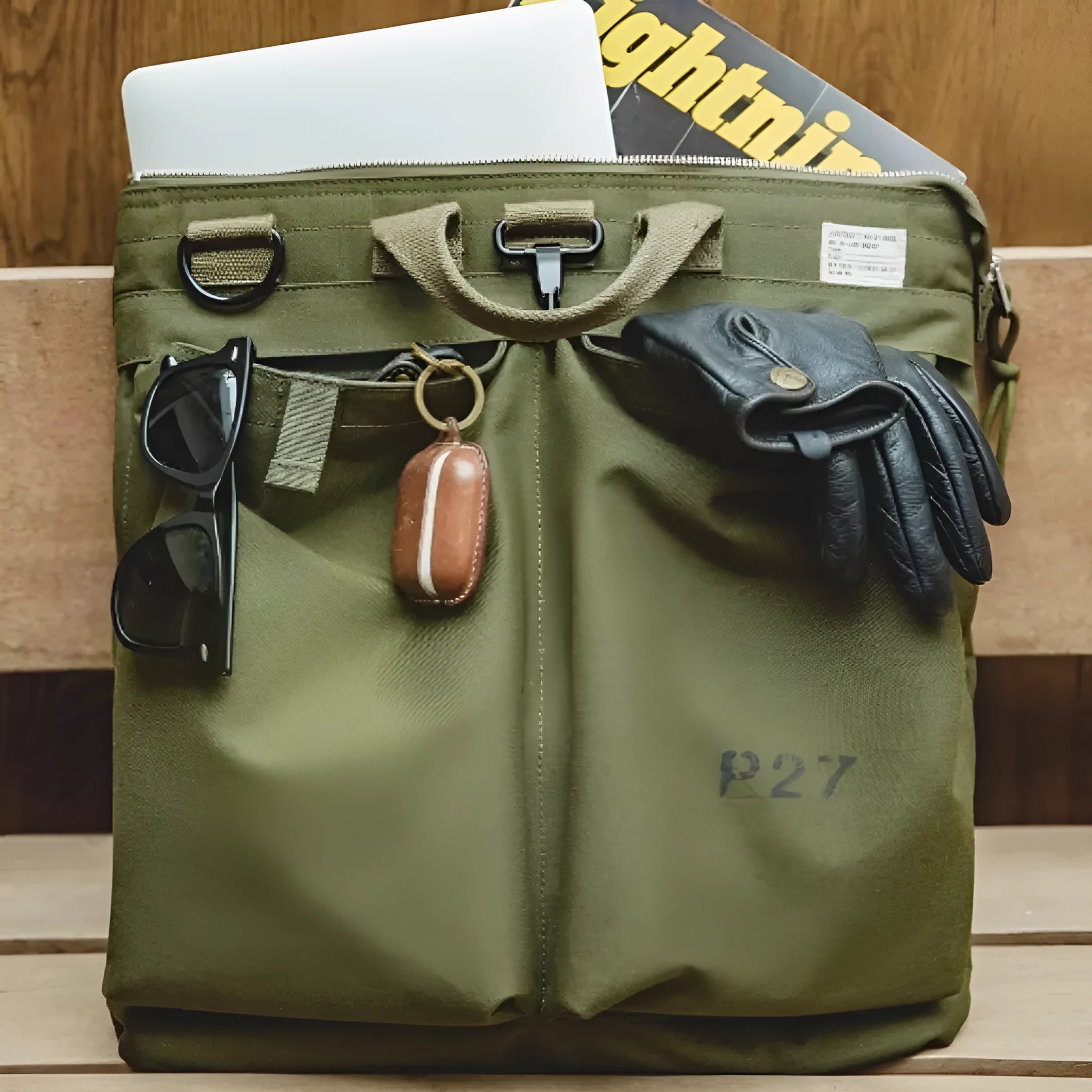 Marden Tooling medium retro canvas crossbody shoulder bag for 15-inch laptops in military green colour