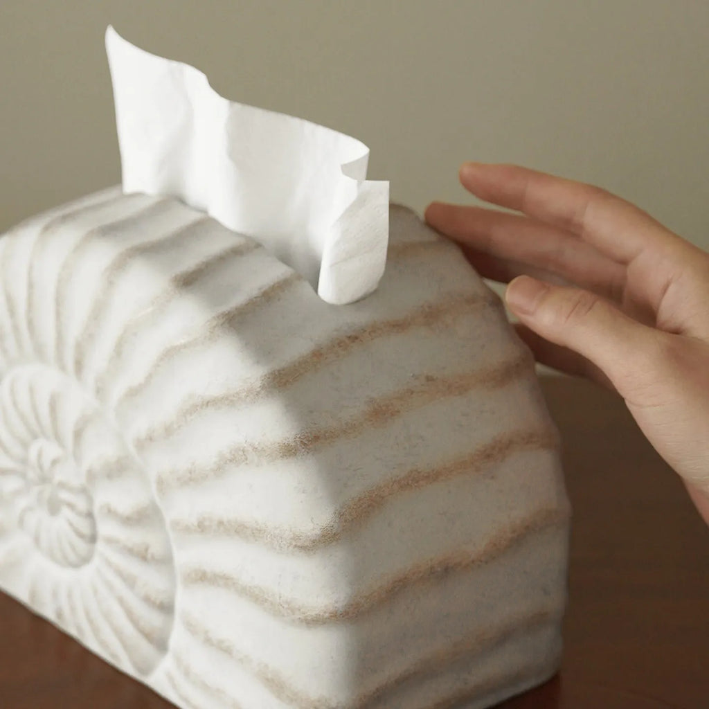Conch ramble coloured resin decorative tissue box with modern simple design