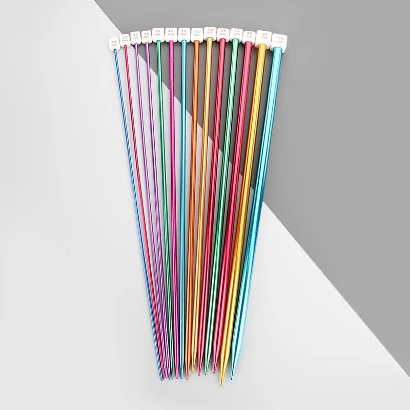 Set of lengthened crochet hooks with protective caps in sizes from 2.0mm to 10.0mm.