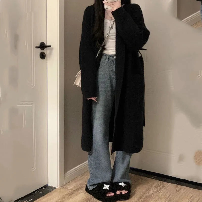 Women's loose dark gray knitted cardigan with 3D pattern and long sleeves