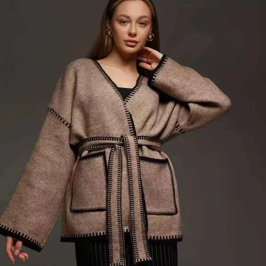 Loose mid-length knitted cardigan with lace-up front closure in cotton imitation cashmere fabric