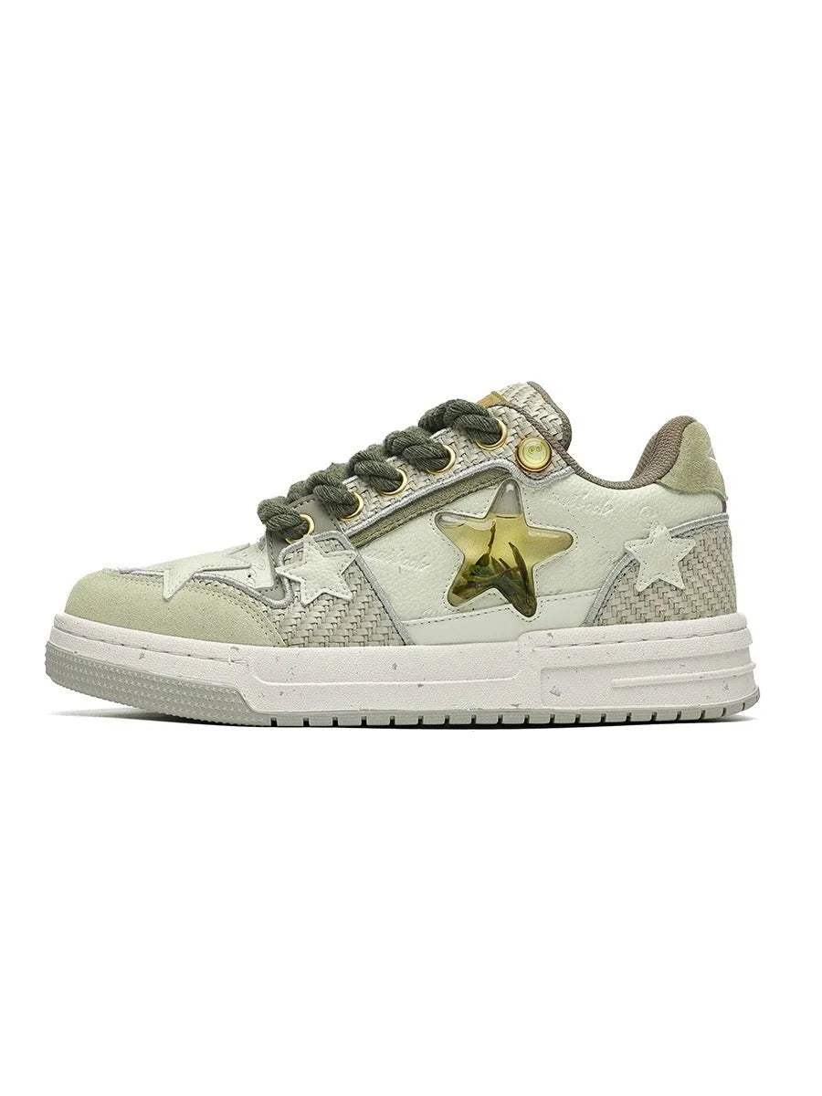 Cowhide leather low-top platform running shoes with round toe and front laces in West Lake dragon well tea joint colour