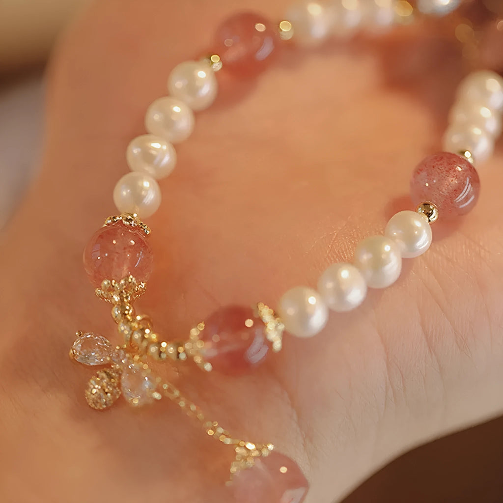 Women's Strawberry Quartz crystal bracelet with hand-stringed pearls and bow decoration in INS summer style