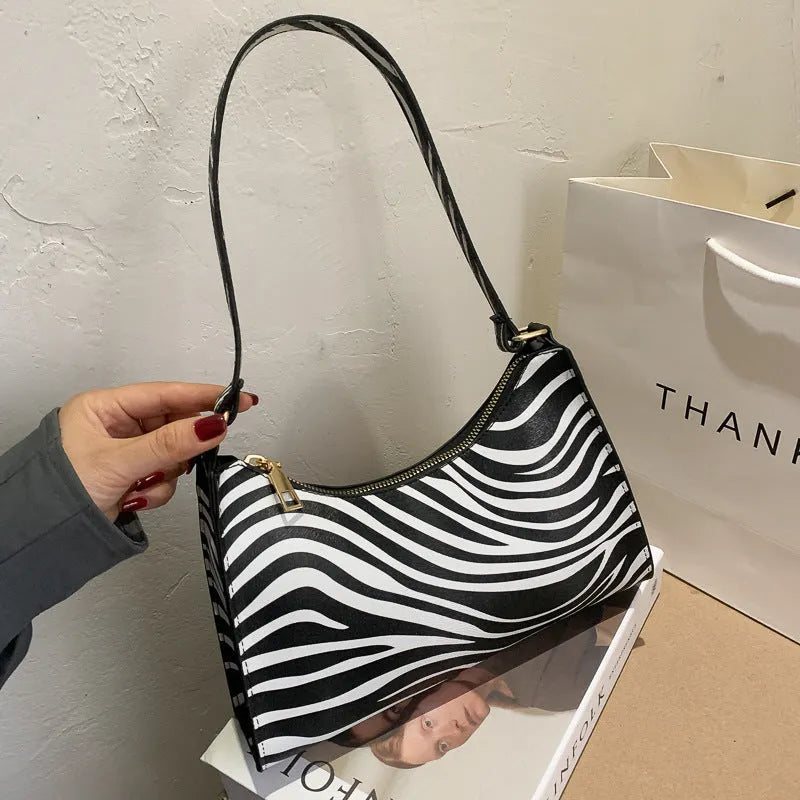 Korean style small square women's shoulder bag in PU material with multiple colour options