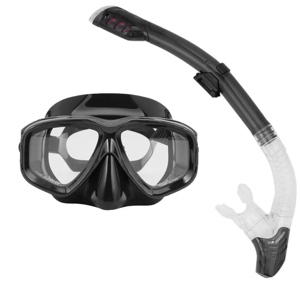 Set of anti-fog diving goggles with PC frame, silicone skirt, and adjustable strap in multiple colours