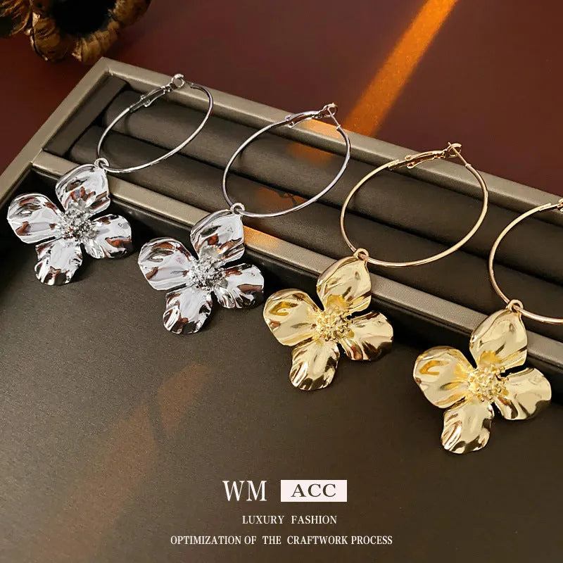 Silver needle flower geometric earrings in gold and silver colour options with vintage styling