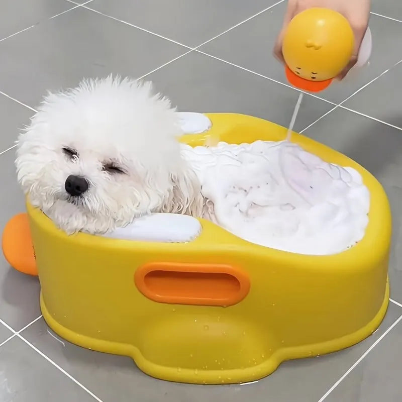 Duck-shaped PVC bath tub for washing small dogs and cats in blue colour