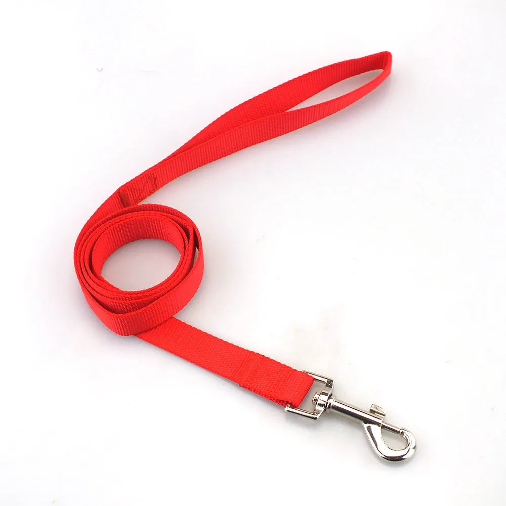 Solid colour nylon dog rope leash showing four width options and multiple colour choices for pet control