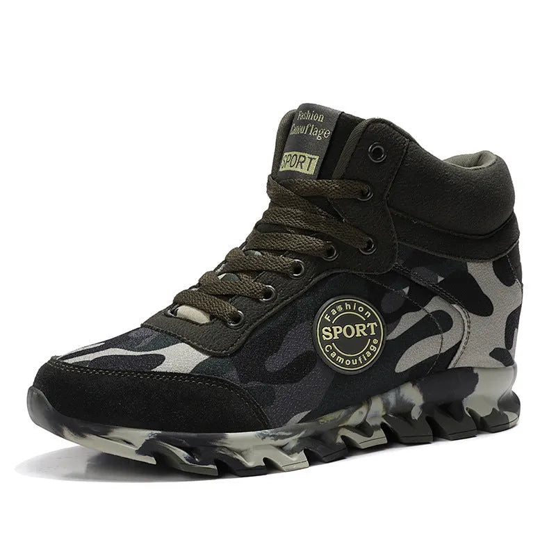 Women's green camouflage canvas sneakers with rubber sole and lace-up closure