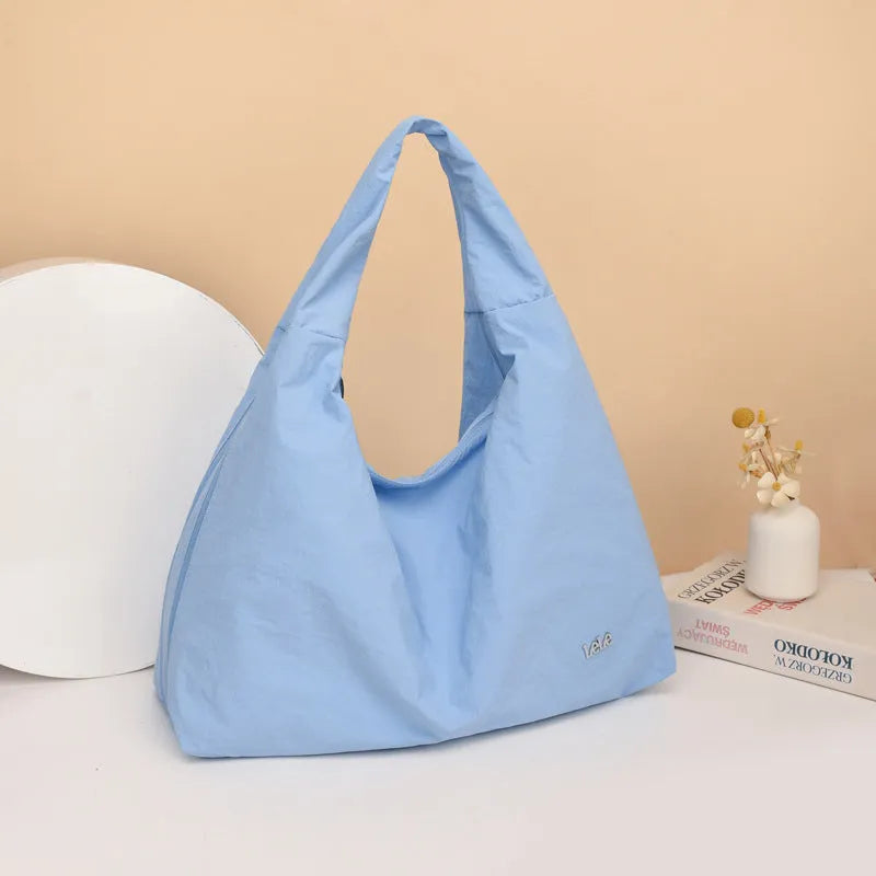 Heart-shaped women's nylon underarm bag in crossbody style with large capacity
