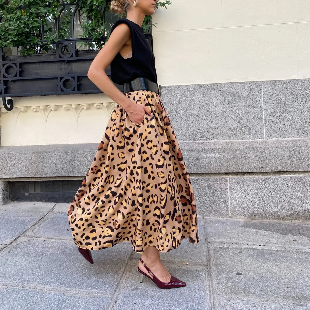 Brown leopard print women's A-line long skirt with big hem and non-stretch polyester fabric