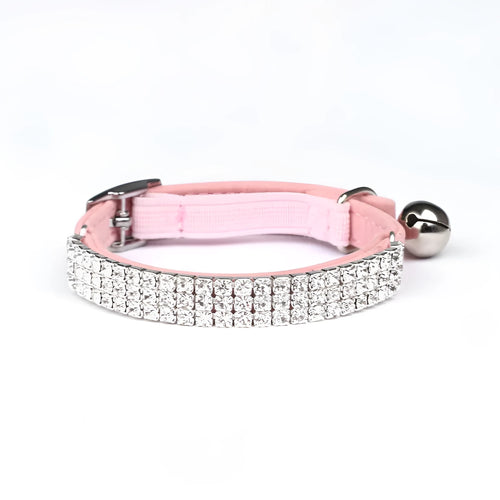 Velvet cat collar with rhinestones in an adjustable 20-30cm size on colour swatches.