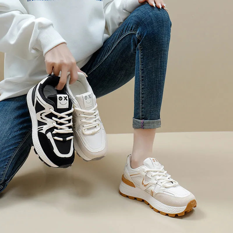 Women's platform casual shoes in artificial PU with lace-up front and round toe design