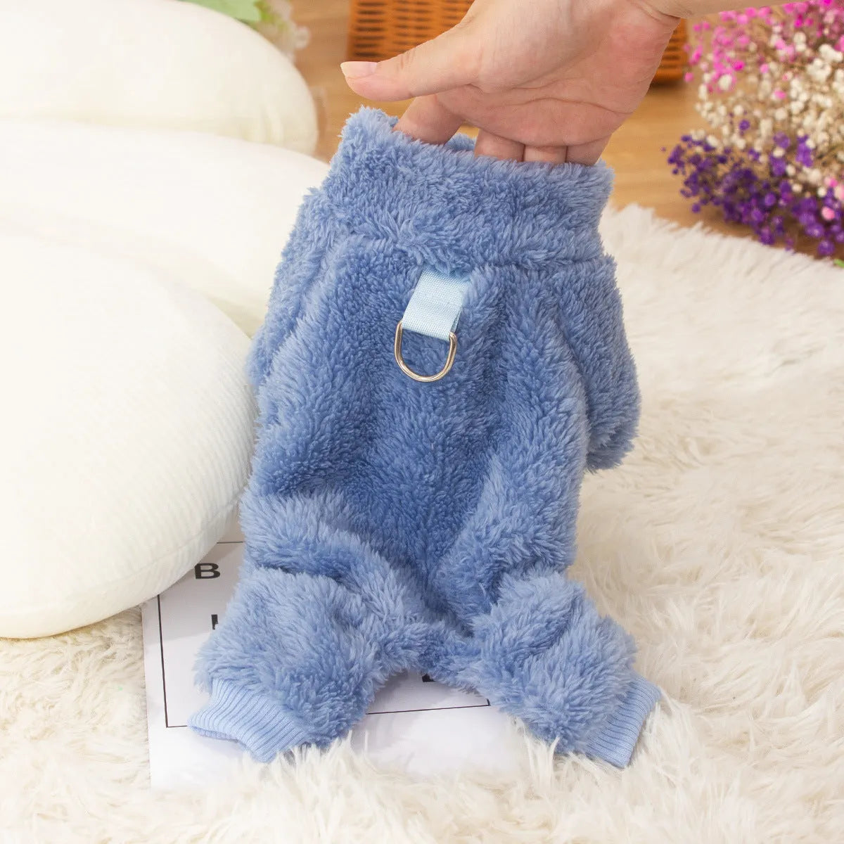 Double-sided thick plush dog clothes with four-legged design, high collar and towing ring in khaki colour